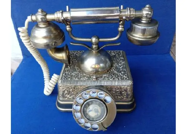 Telefone antigo