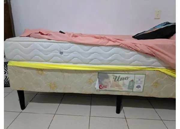 Cama Box e colchão mola solteiro