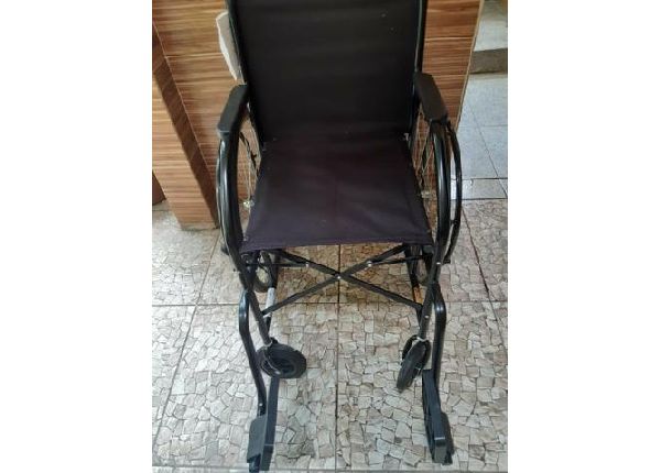 Cadeira de rodas 350