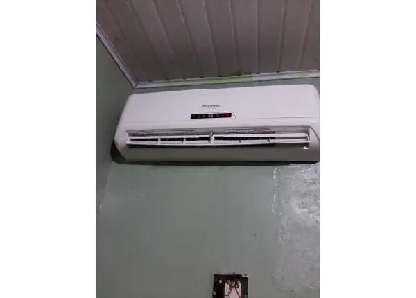 Split Semi Novo 12000 BTUs