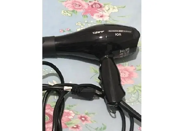 Secador de cabelo