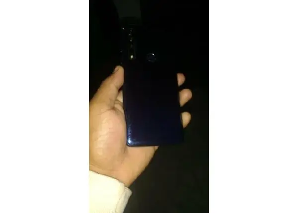 Vendo celular motoone 2020 novinho paguei 1.100 nele tô vendendo por 700