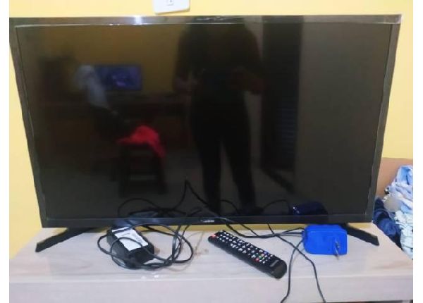 Smart TV Samsung 2 meses de uso