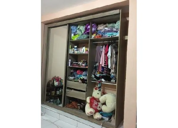 Vendo urgente guarda roupa