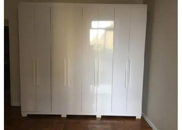 Armário 8 portas
