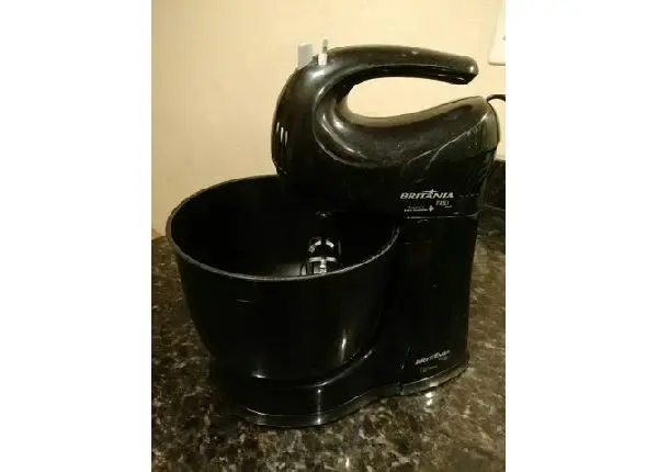 Batedeira de mesa e de mão Britânia Pérola Maxx