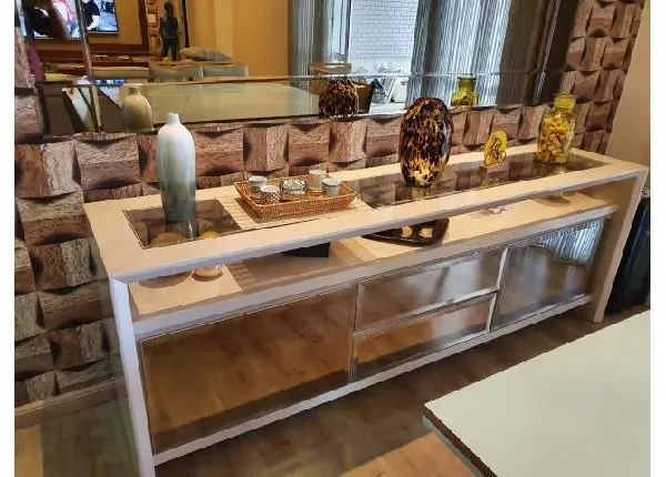 Buffet Aparador com espelho - 2 portas e 2 gavetas