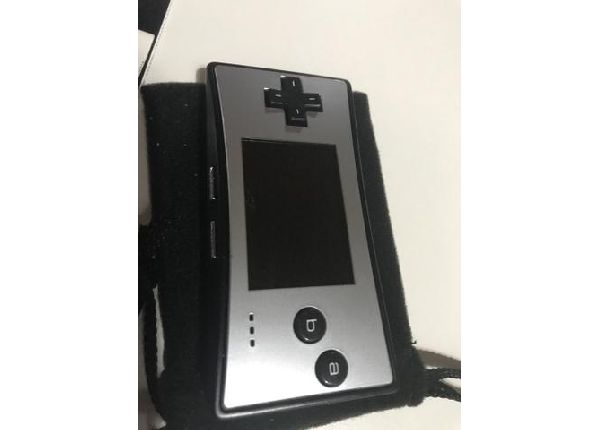 Game Boy Micro (raro)