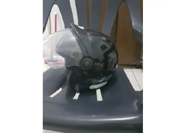 Capacete