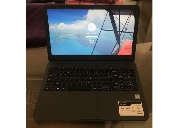 Notebook Samsung i5 4gb de Ram 1TB