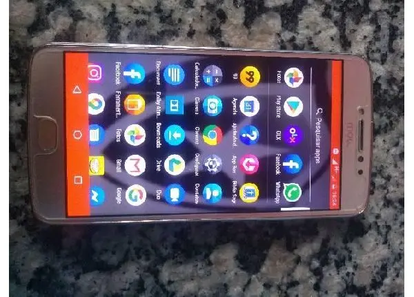 Vendo esse Moto E4plus.