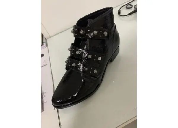Bota preta