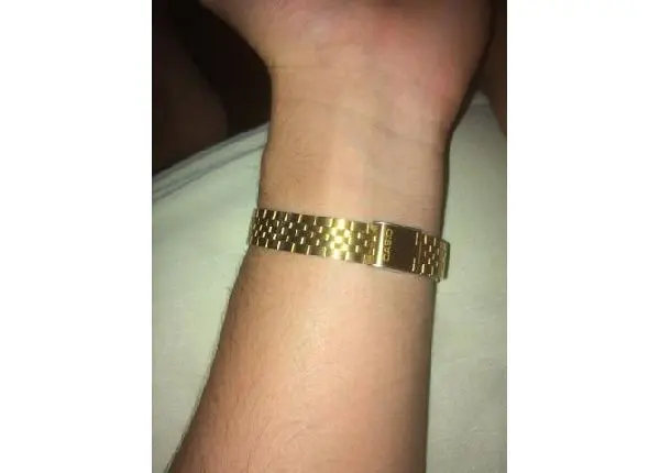 Relógio feminino Casio dourado