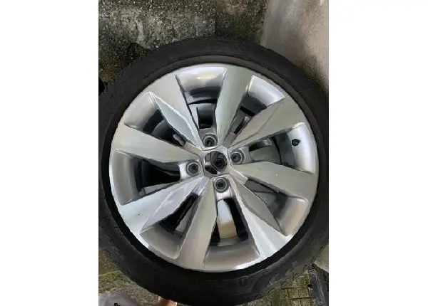 Jogo de rodas originais Volkswagen Aro 16