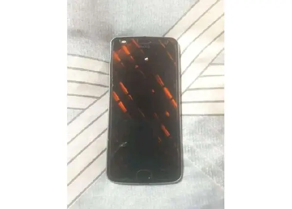 Moto Z2 play zerado