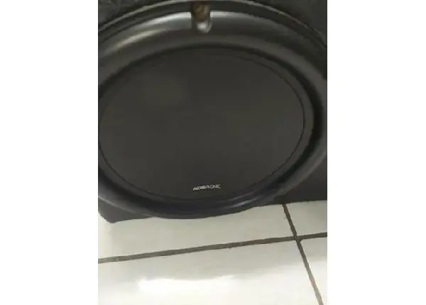 Caixa dutada 1600vrms Audiophonic