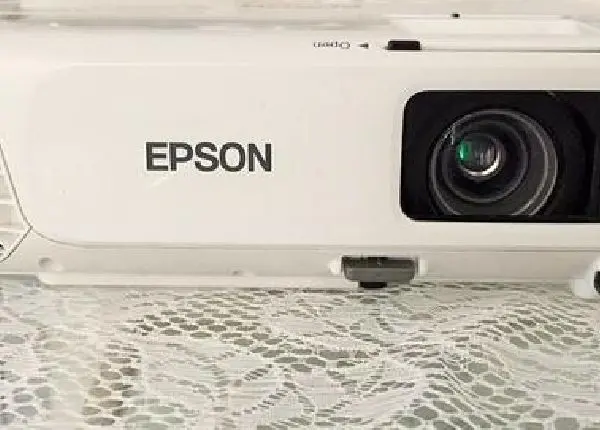 Projetor Epson PowerLite X24+ com Garantia de 6 Meses