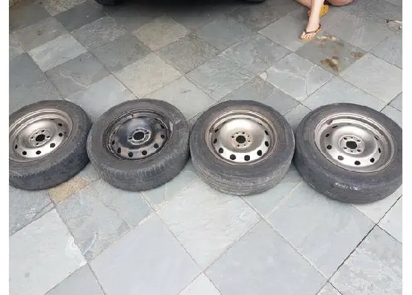 Roda de ferro Aro 15