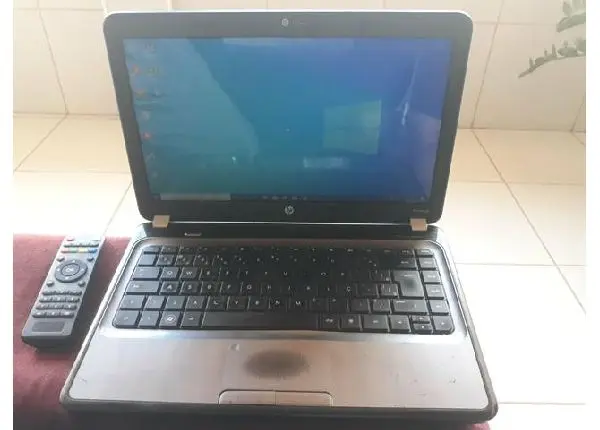Vendo notebook i3 3gb hd de 80gb com bateria durando uma hora e meia