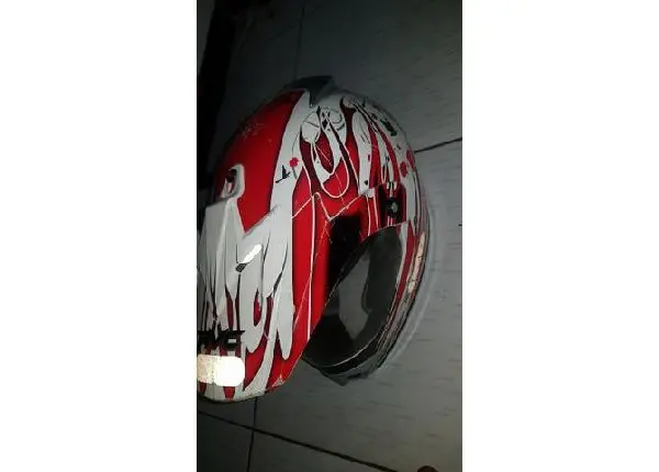 Capacete