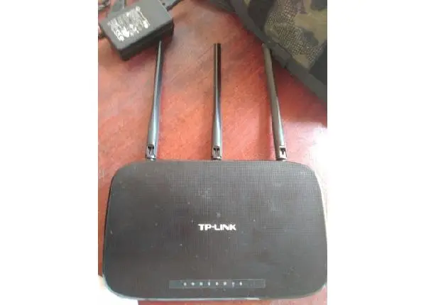 Roteador 3 antenas