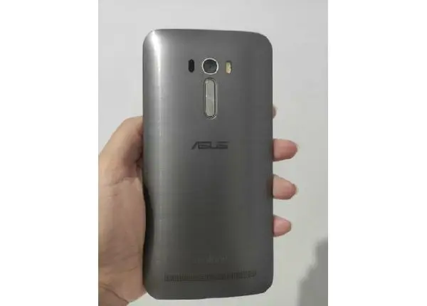 Asus zen fone smartfone