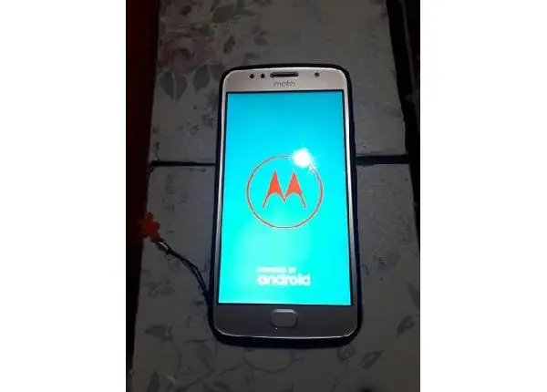 Moto g5s (leia a descrição)