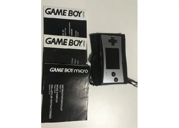 Game Boy Micro (raro)