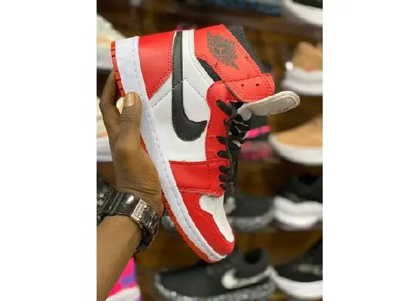 Nike Air Jordan primeira linha