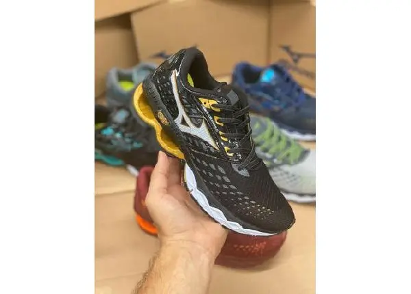 Tenis Mizuno