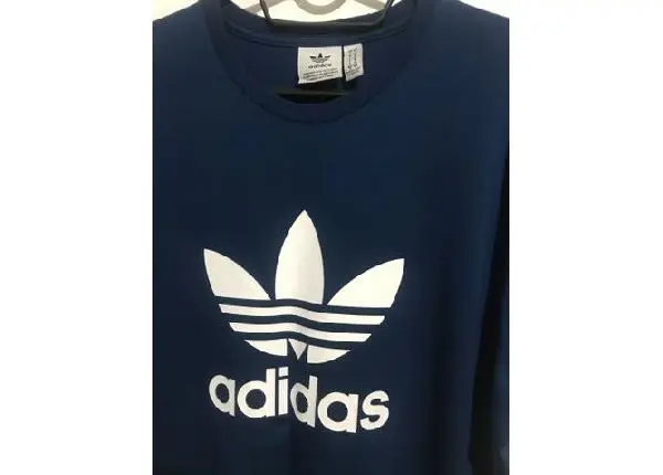Camisa adidas trefoil
