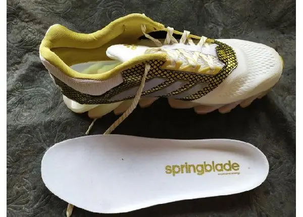 Tênis Adidas Springblade