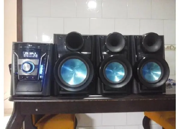 Som LG - Muito potente