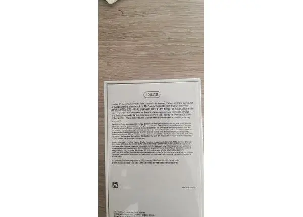 IPhone XR 128 GB novo nunca foi usado com nota fiscal e garantia