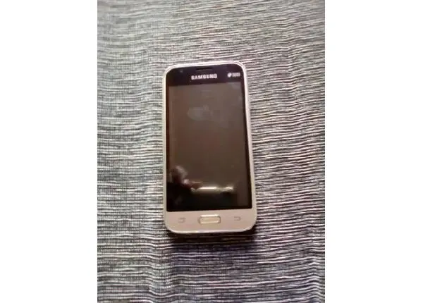 J1 mini pra vende por 170