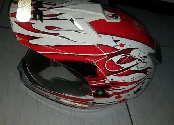 Capacete