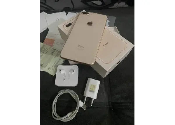 IPhone 8 Plus gold semi novo