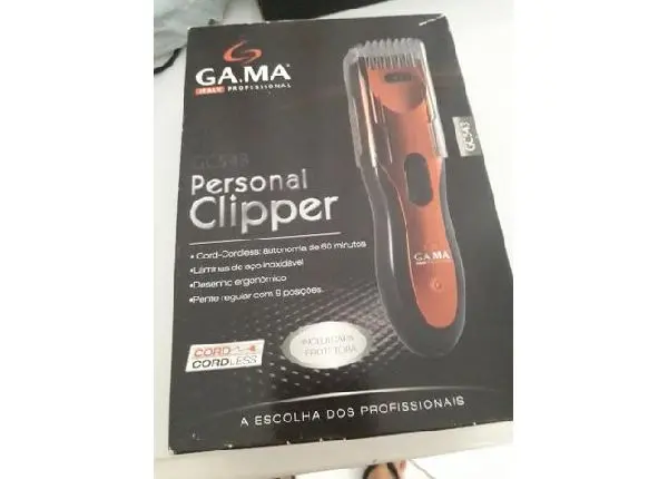 Maquina de cortar cabelo e faz barba