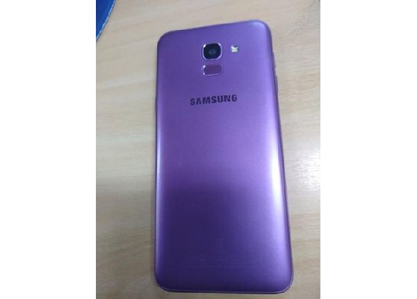 Samsung j6 semi-novo 32 gb