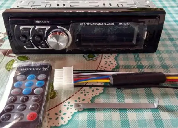 Som radio com USB (Novo) sem uso, com Controle, Bluetooth