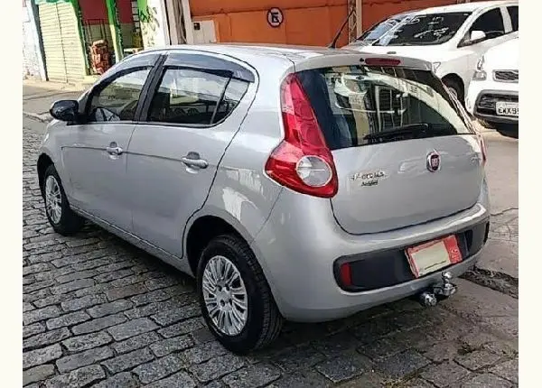Sucata Palio Atractive 1.0 2013