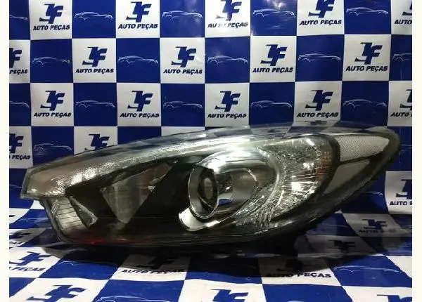 Farol Kia cerato 2014 a 2017 esquerdo