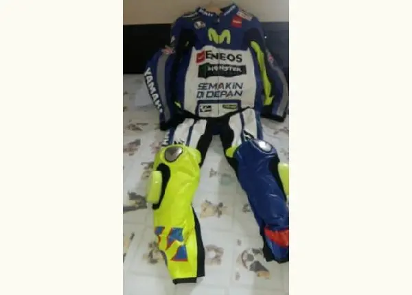 Macacão Valentino Rossi dainese Yamaha