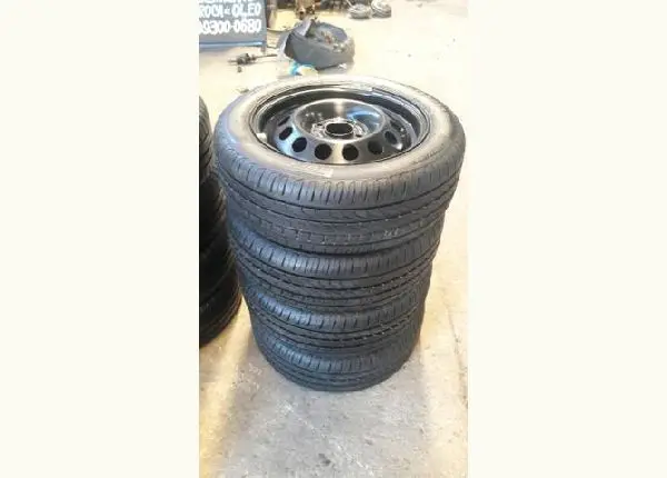 Aro 15 com pneus ford ka 2019
