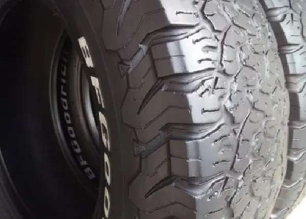 Pneu BF 275/70r17 KO2 (380, 00 o PAR)
