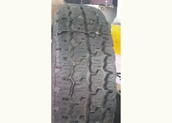Pneu 245 70 16 Recapado a frio bandag Chevrolet S10
