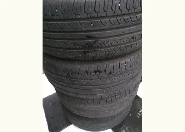 Pneus 215/55/17