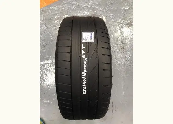 Pneu 225 40 18 Bridgestone Potenza Re050 a Run Flat 92W