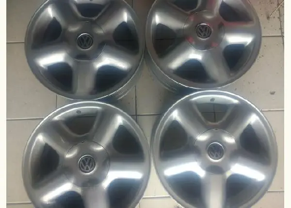 Jogo de roda aro 15 GTI