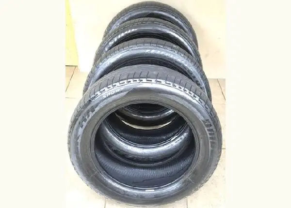 Pneu bridgestone 255/55 r19